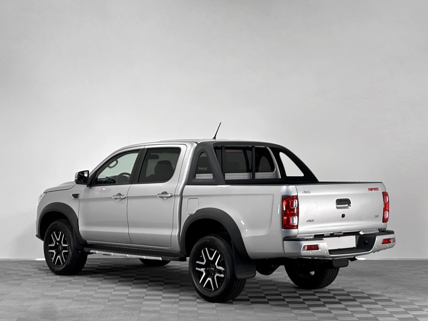 JAC T8 Pro 2.4 MT (211 л.с.) 4WD