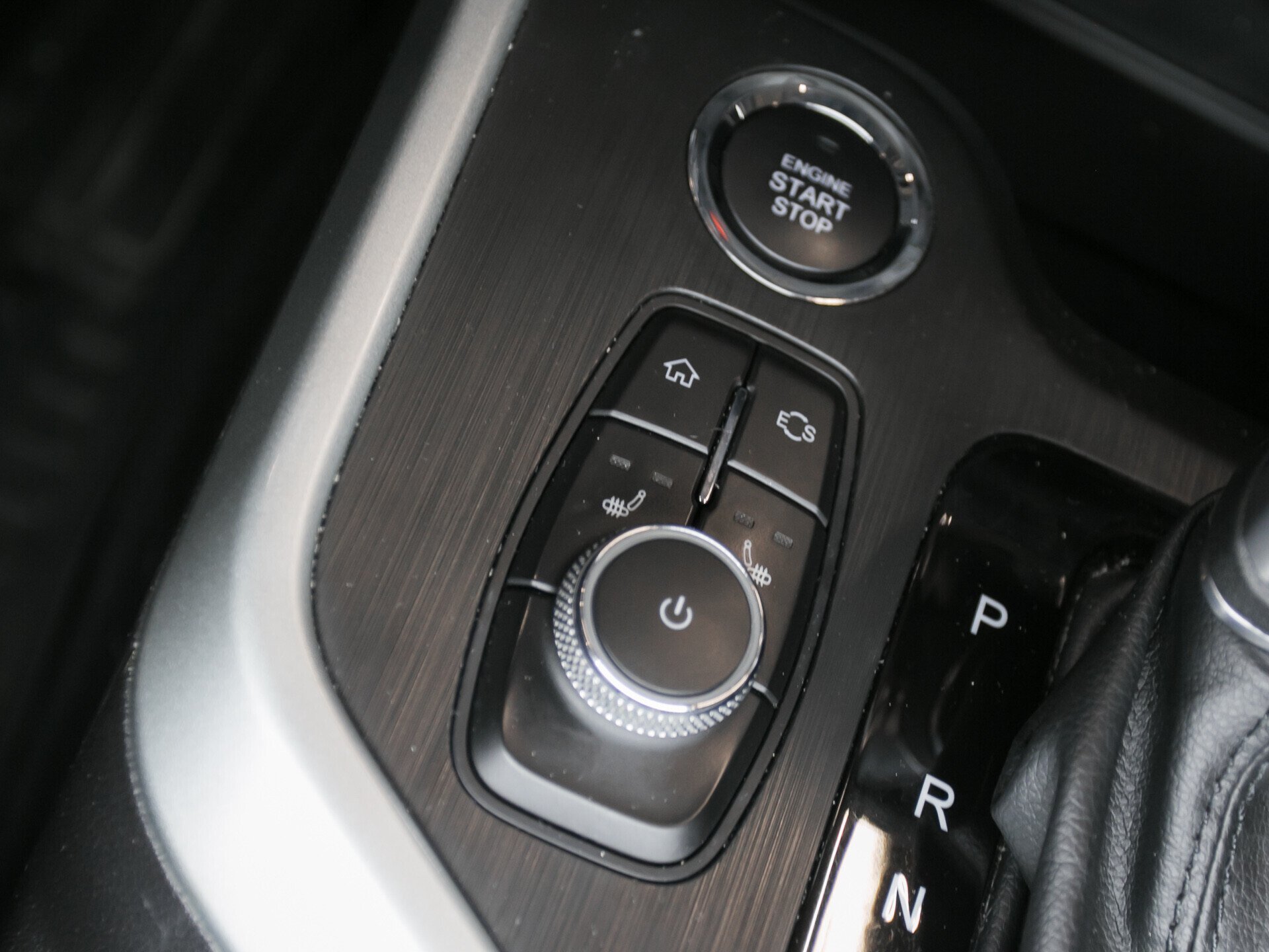 Chery Tiggo 4, I Рестайлинг 2.0 CVT (122 л.с.)