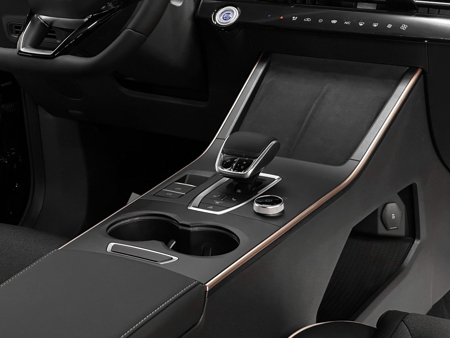 Omoda C5, I 1.5 CVT (147 л.с.)