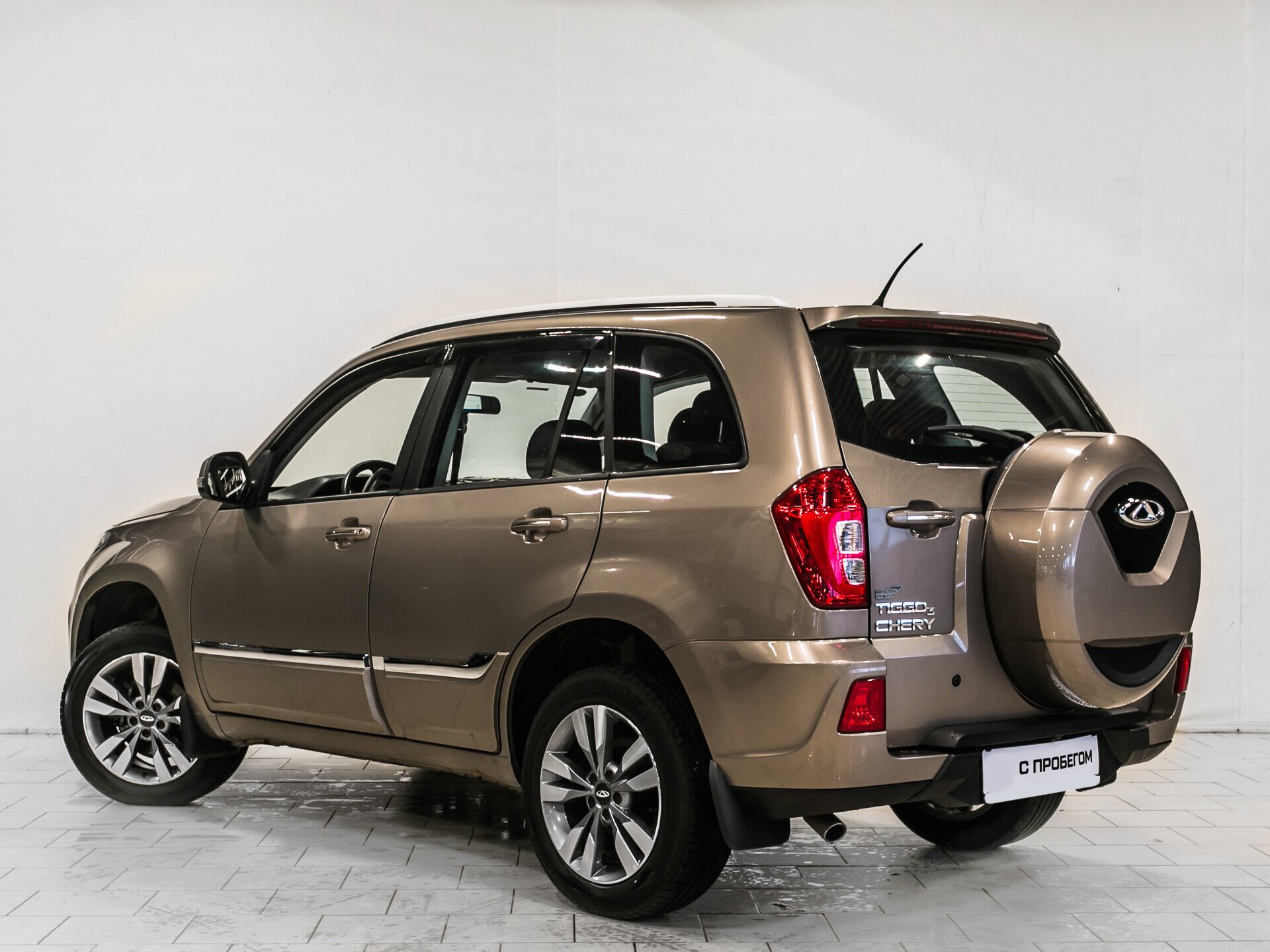 Chery Tiggo 3, I 1.6 MT (126 л.с.)