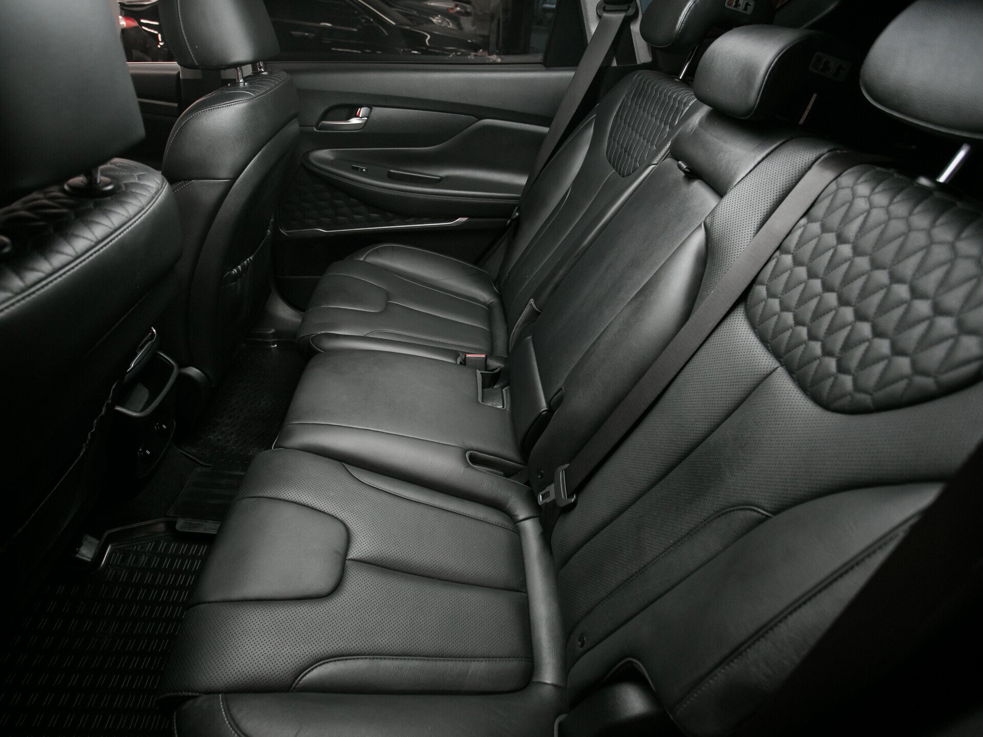 Hyundai Santa Fe, IV 2.2d AT (200 л.с.) 4WD