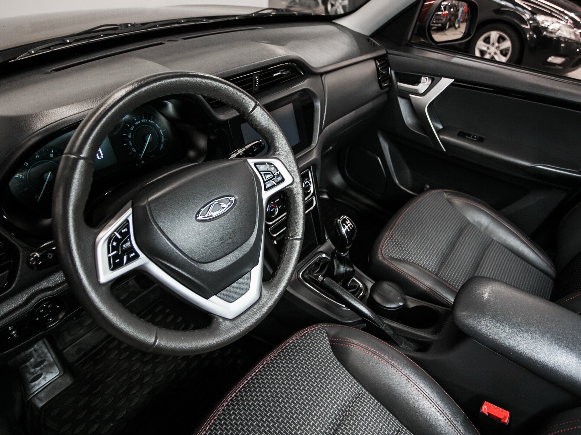 Chery Tiggo 3, I 1.6 MT (126 л.с.)