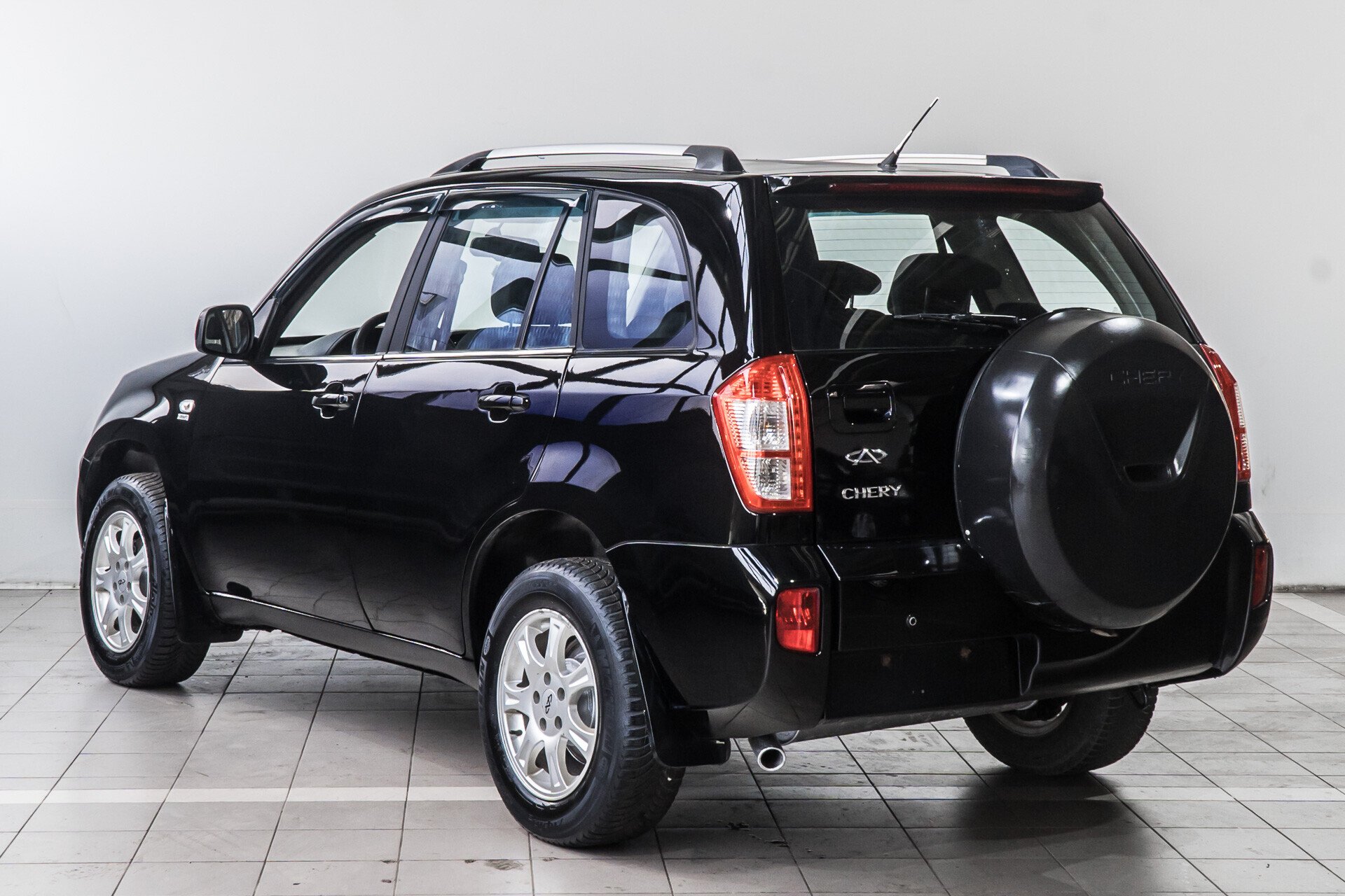 Chery Tiggo (T11), I Рестайлинг (FL) 1.9 MT (132 л.с.)