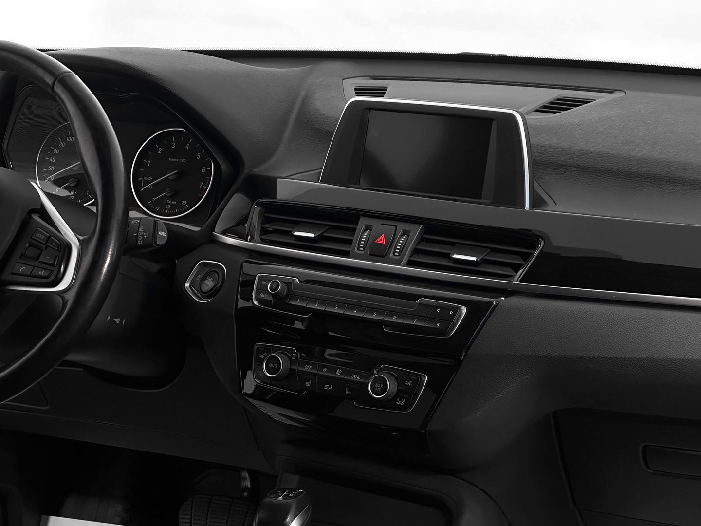 BMW X1, II (F48) 20i xDrive 2.0 AT (192 л.с.) 4WD