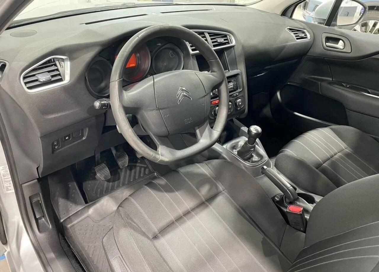 Citroen C4, II 1.6 MT (120 л.с.)