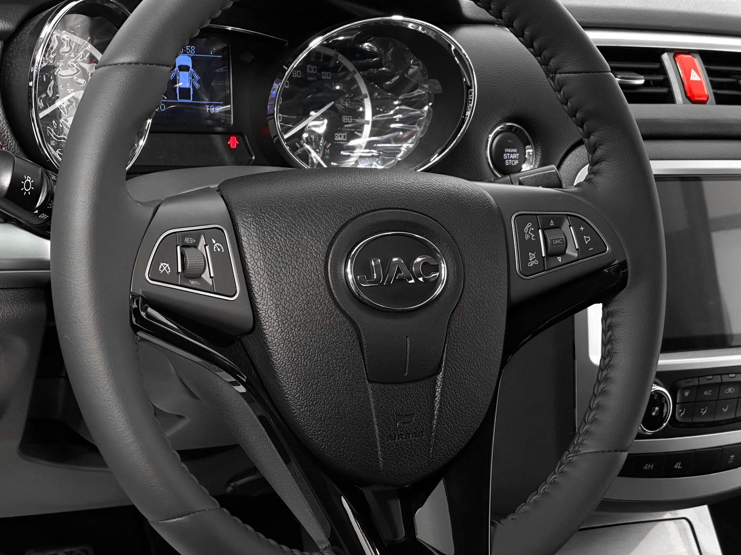 JAC T8 2.0 MT (190 л.с.) 4WD