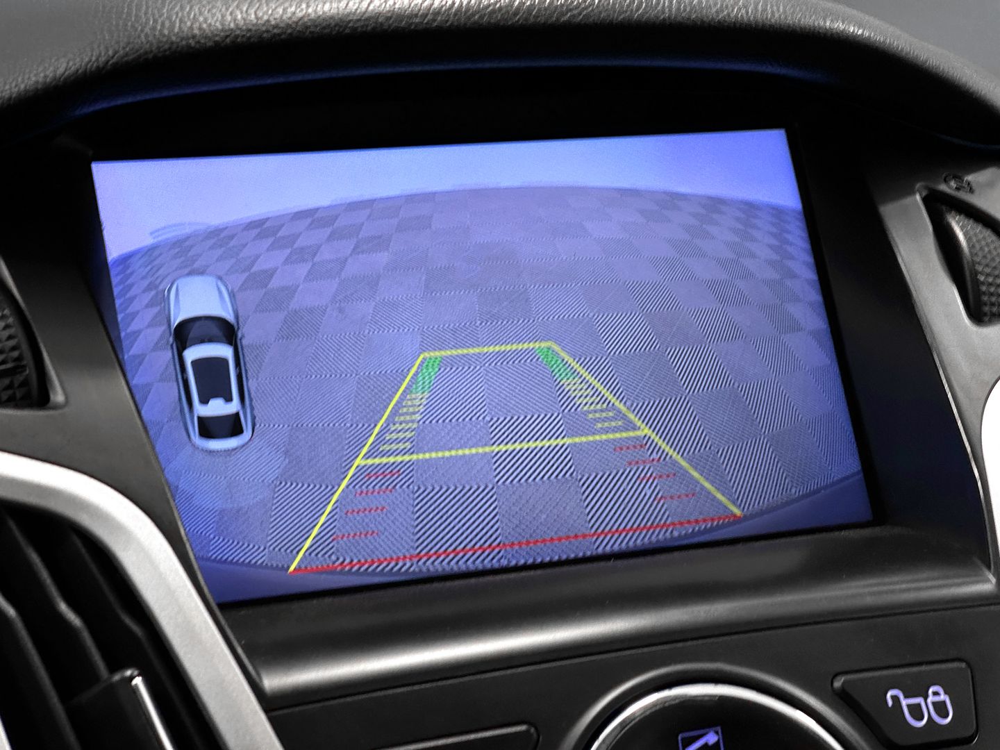 Ford Focus, III 1.6 AMT (125 л.с.)