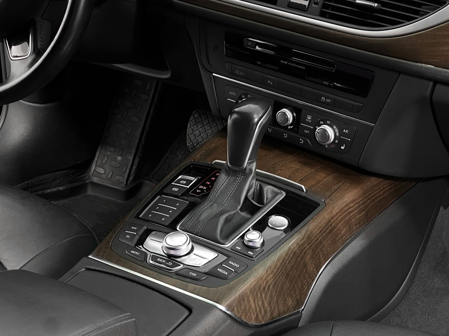 Audi A6, IV (C7) Рестайлинг 2.8 AMT (220 л.с.) 4WD