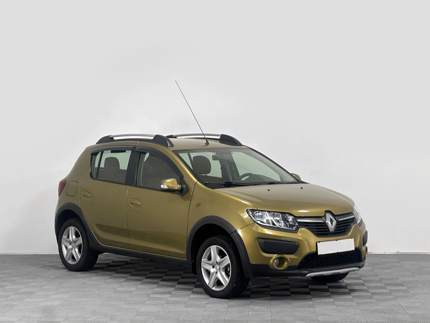 Renault Sandero, II Stepway 1.6 MT (113 л.с.)