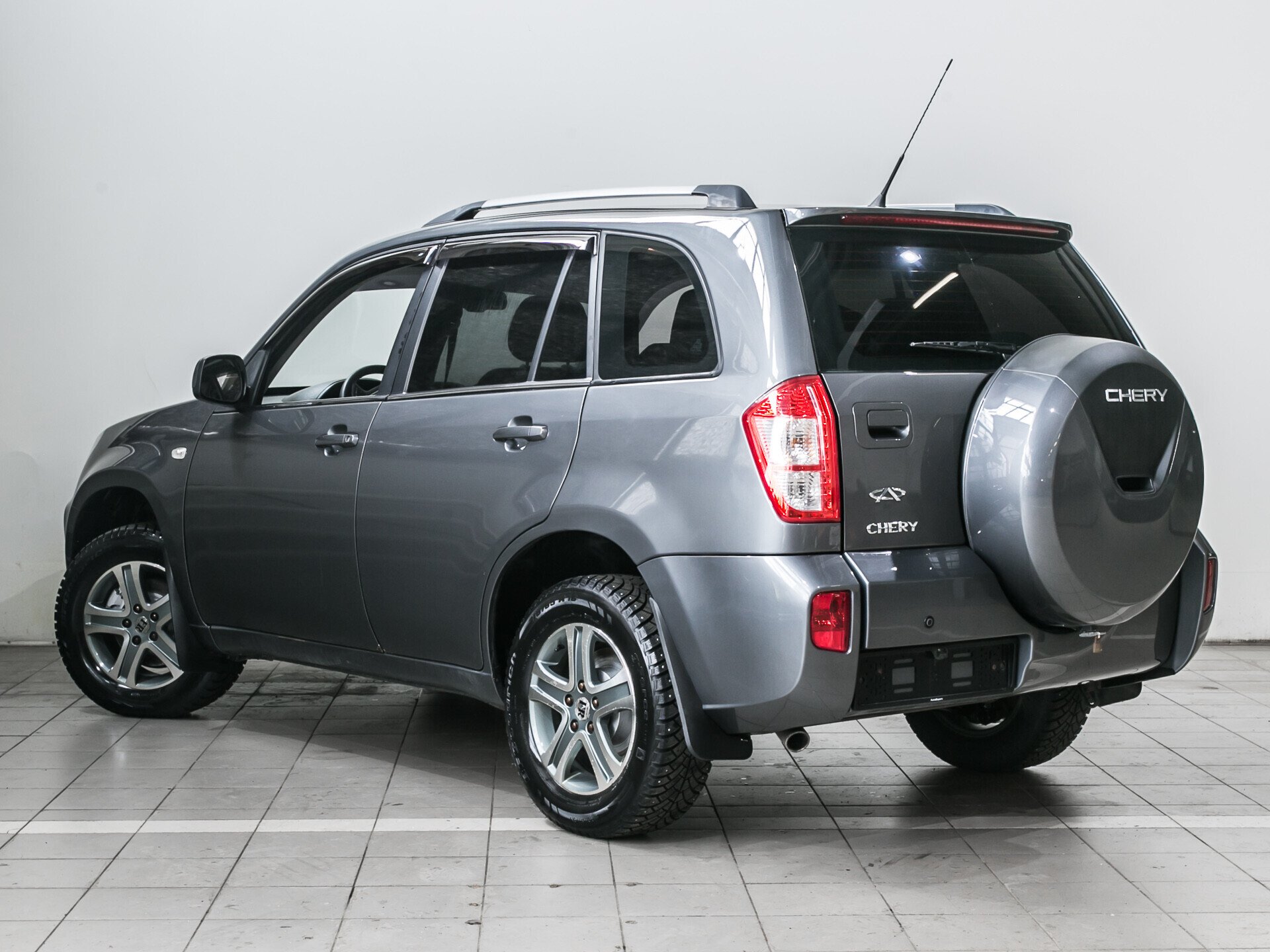 Chery Tiggo (T11), I Рестайлинг (FL) 1.9 MT (132 л.с.)