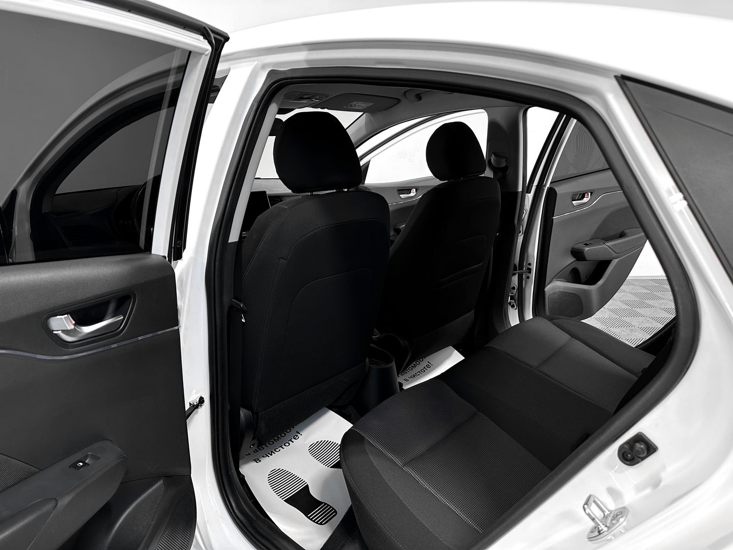 Hyundai Solaris, II Рестайлинг 1.6 AT (123 л.с.)