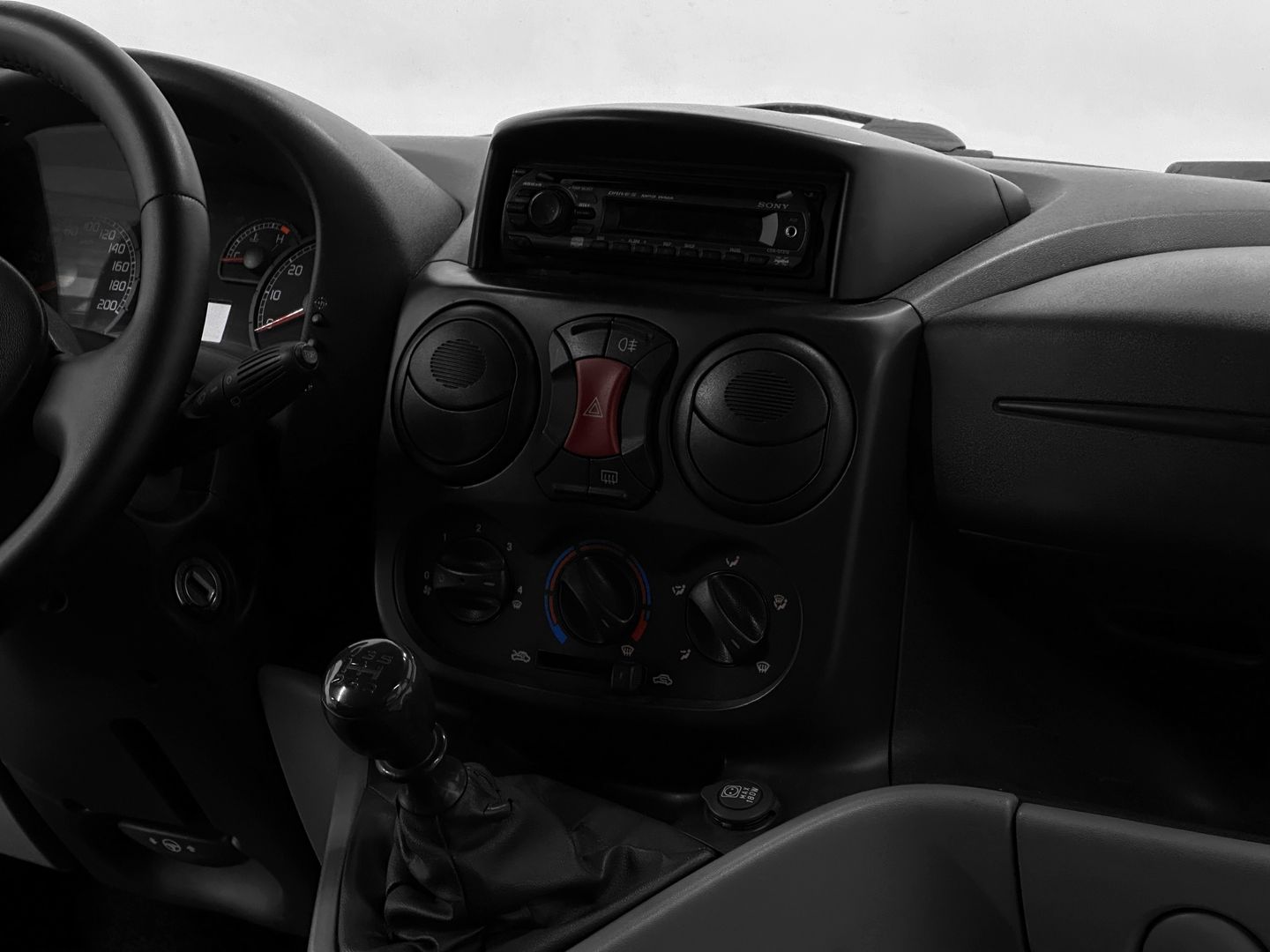 Fiat Doblo, I Рестайлинг 1.4 MT (77 л.с.)