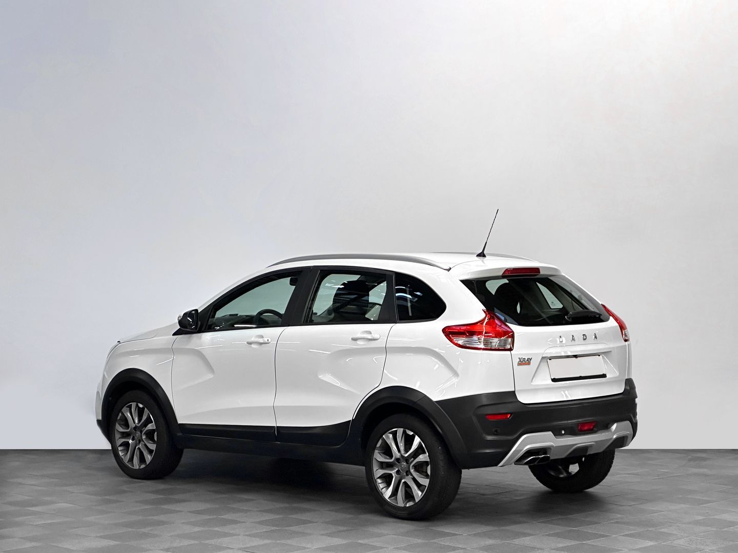 LADA (ВАЗ) XRAY, I Cross 1.8 MT (122 л.с.)