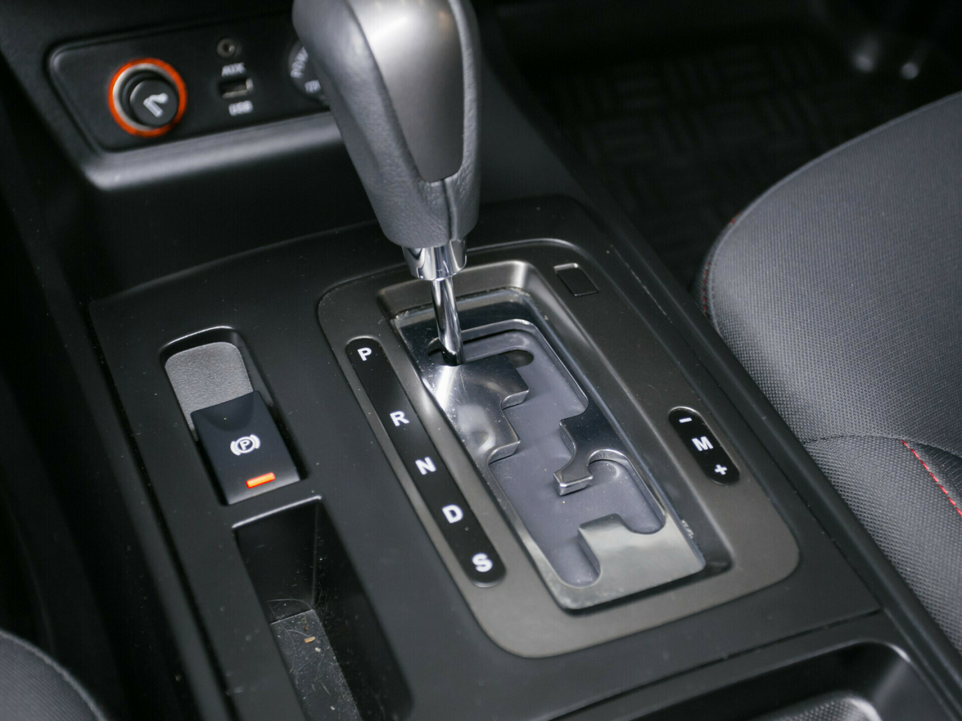 FAW Besturn X80, I 2.0 AT (142 л.с.)