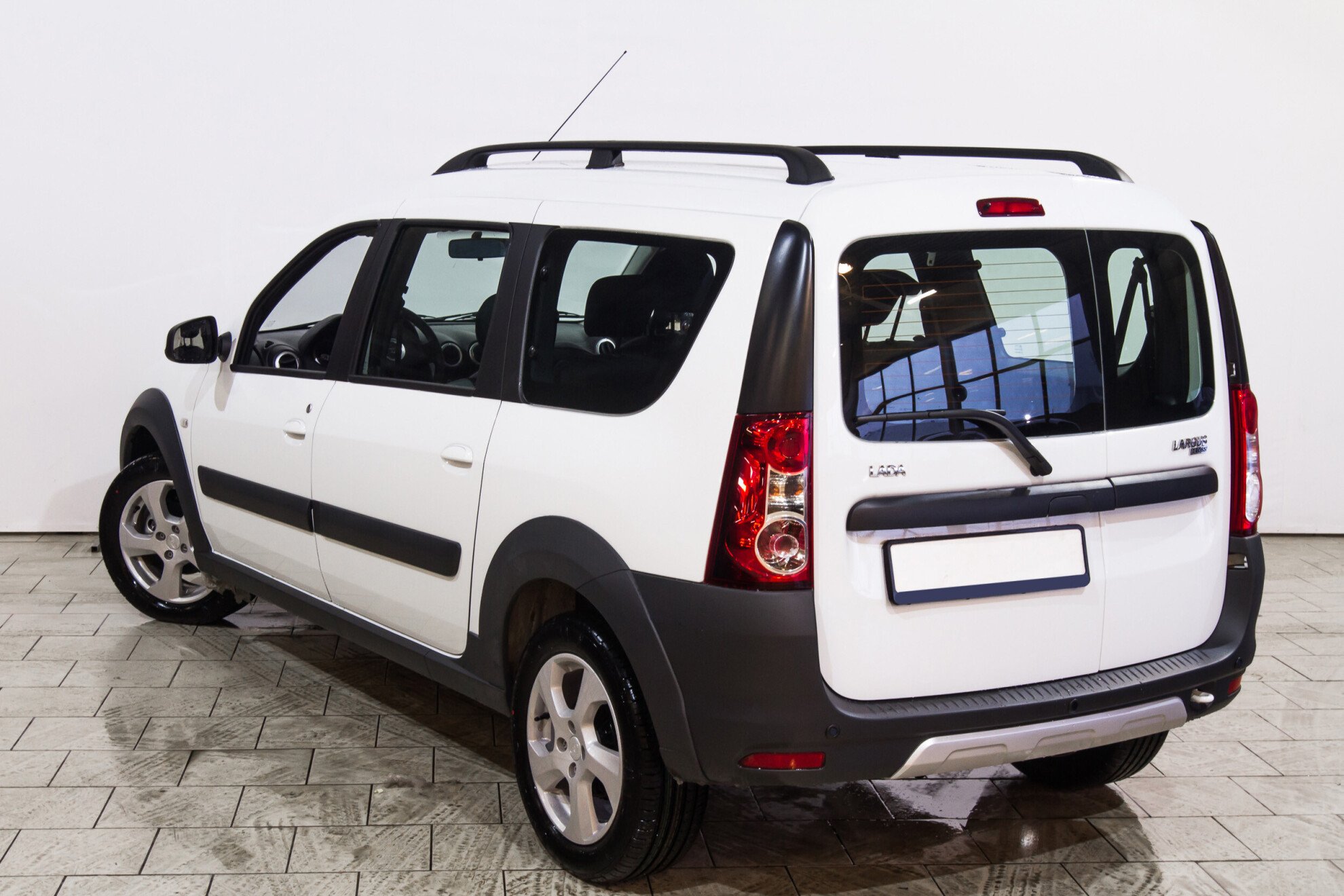 LADA (ВАЗ) Largus, I Cross 1.6 MT (102 л.с.)