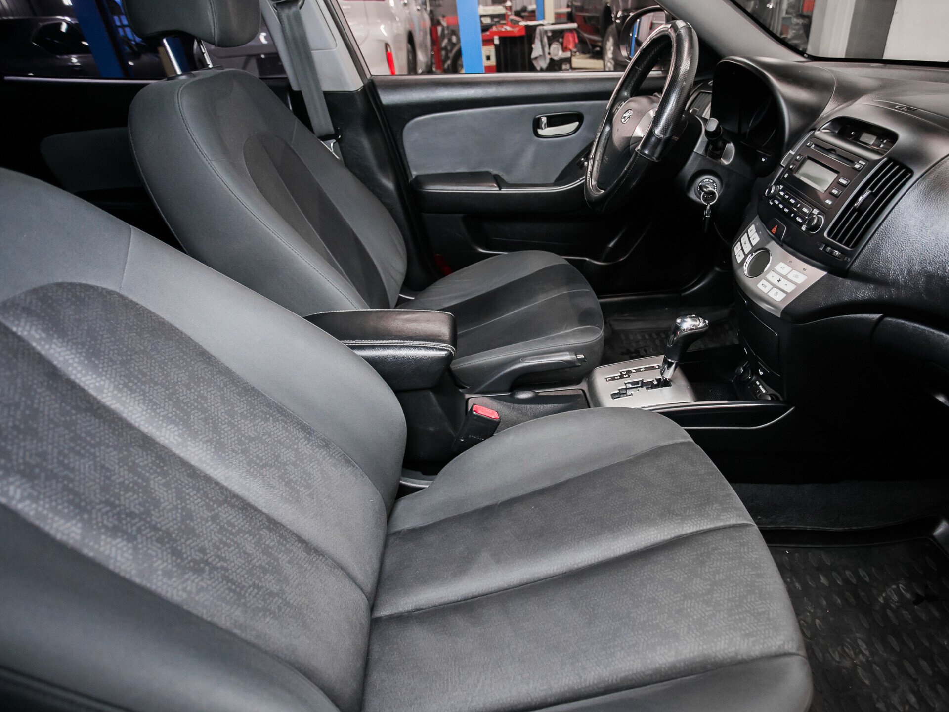 Hyundai Elantra, IV (HD) 1.6 AT (122 л.с.)