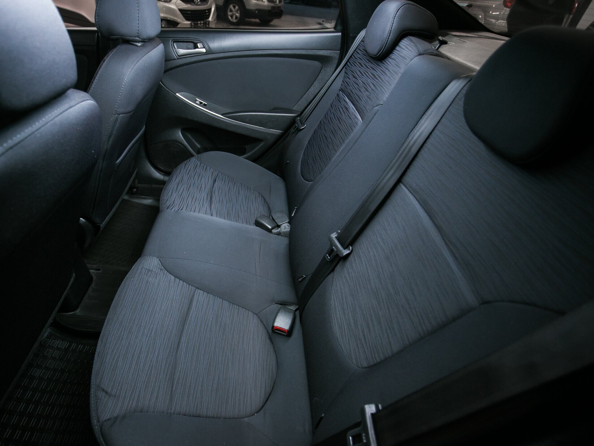 Hyundai Solaris, I Рестайлинг 1.6 AT (123 л.с.)