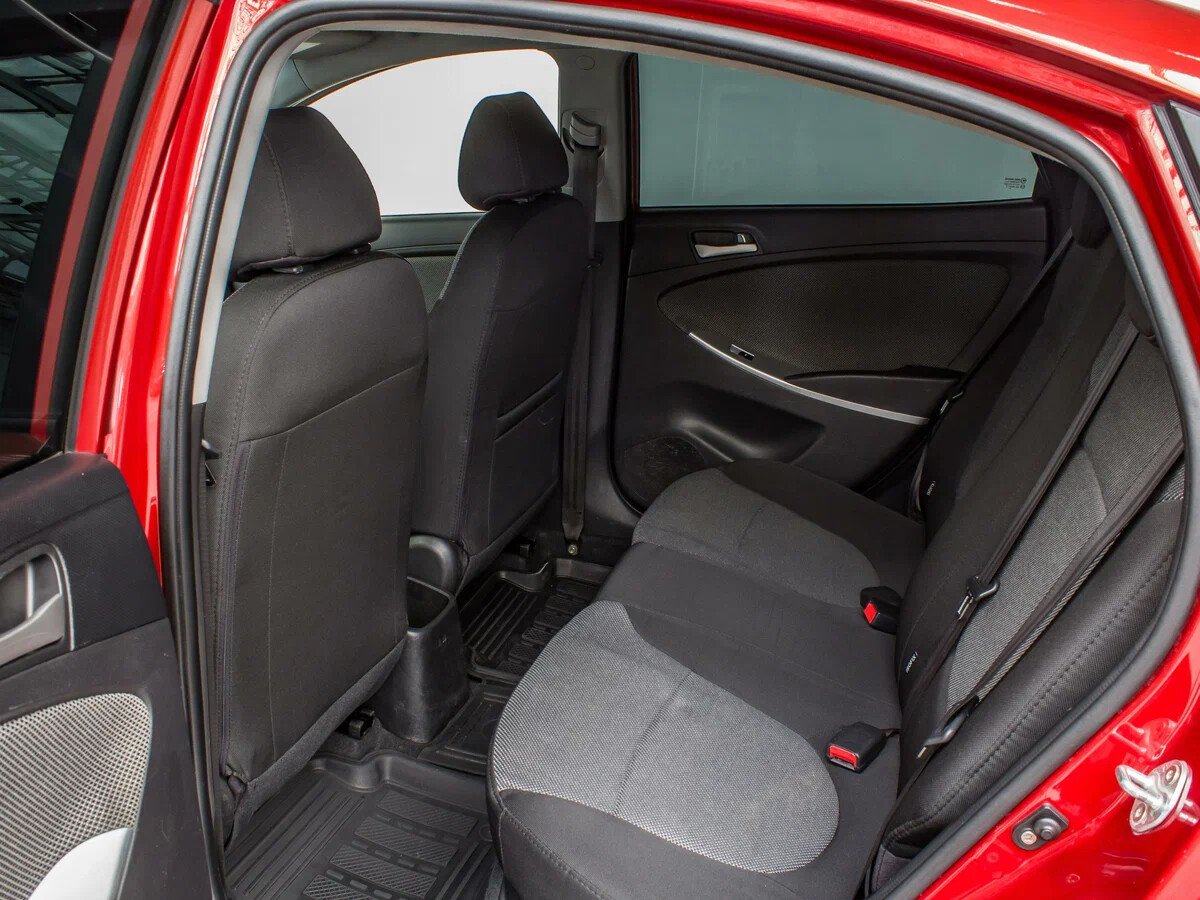 Hyundai Solaris, I 1.6 AT (123 л.с.)