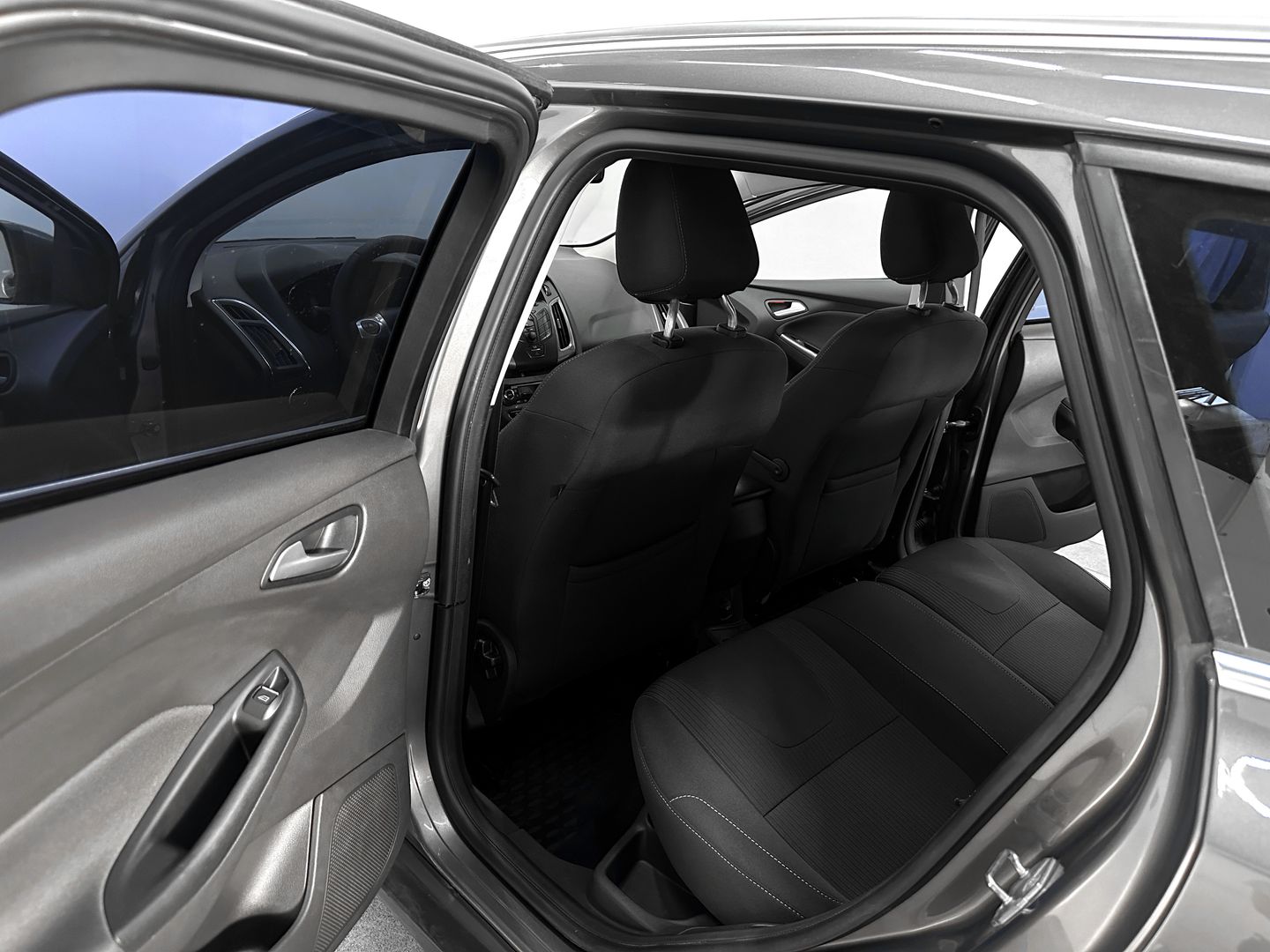 Ford Focus, III 1.6 AMT (125 л.с.)