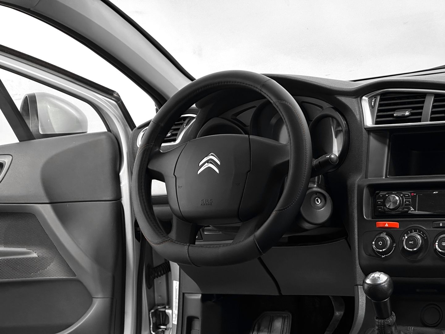 Citroen C4, I Triomphe 1.6 MT (110 л.с.)