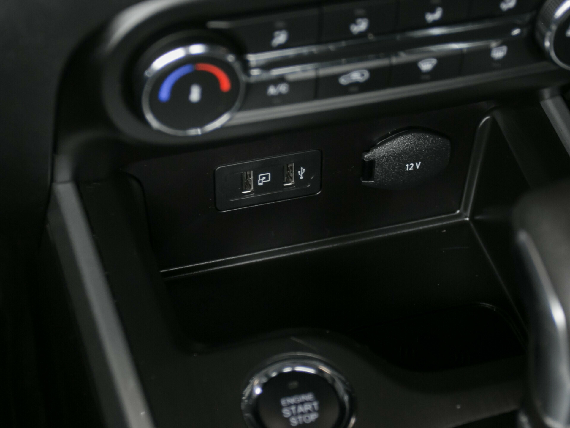 Chery Tiggo 4, I Рестайлинг 2.0 CVT (122 л.с.)