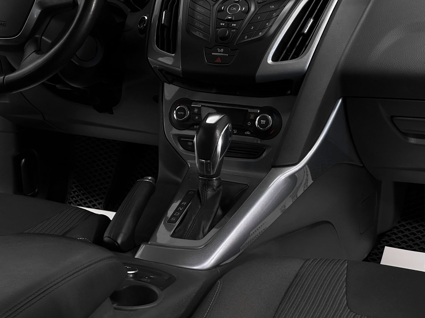 Ford Focus, III 1.6 AMT (125 л.с.)