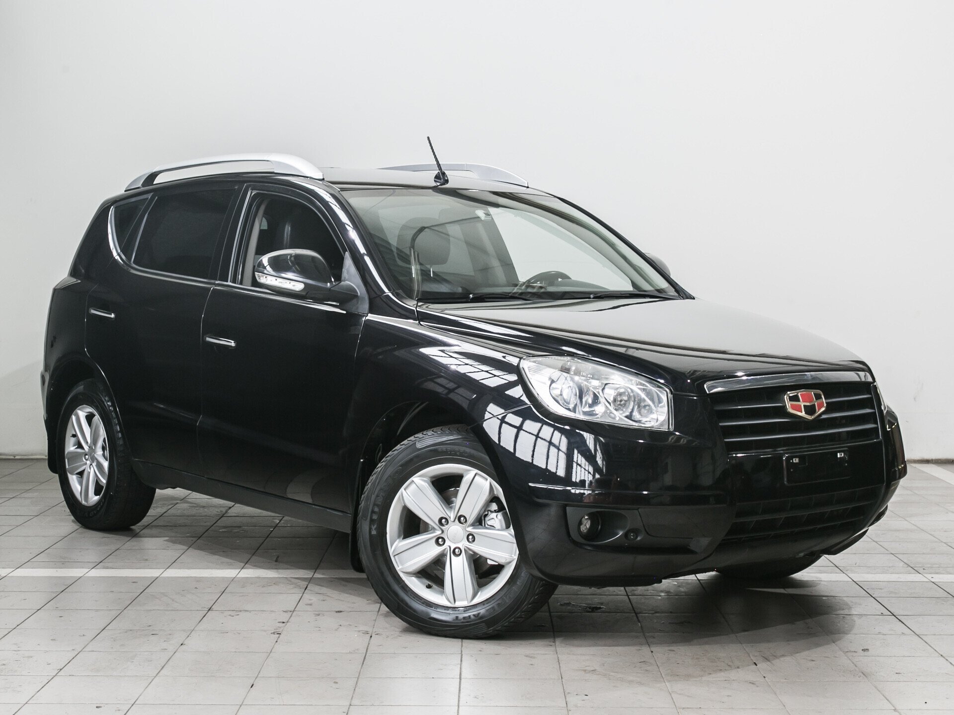 Geely Emgrand X7, I 2.0 MT (139 л.с.)