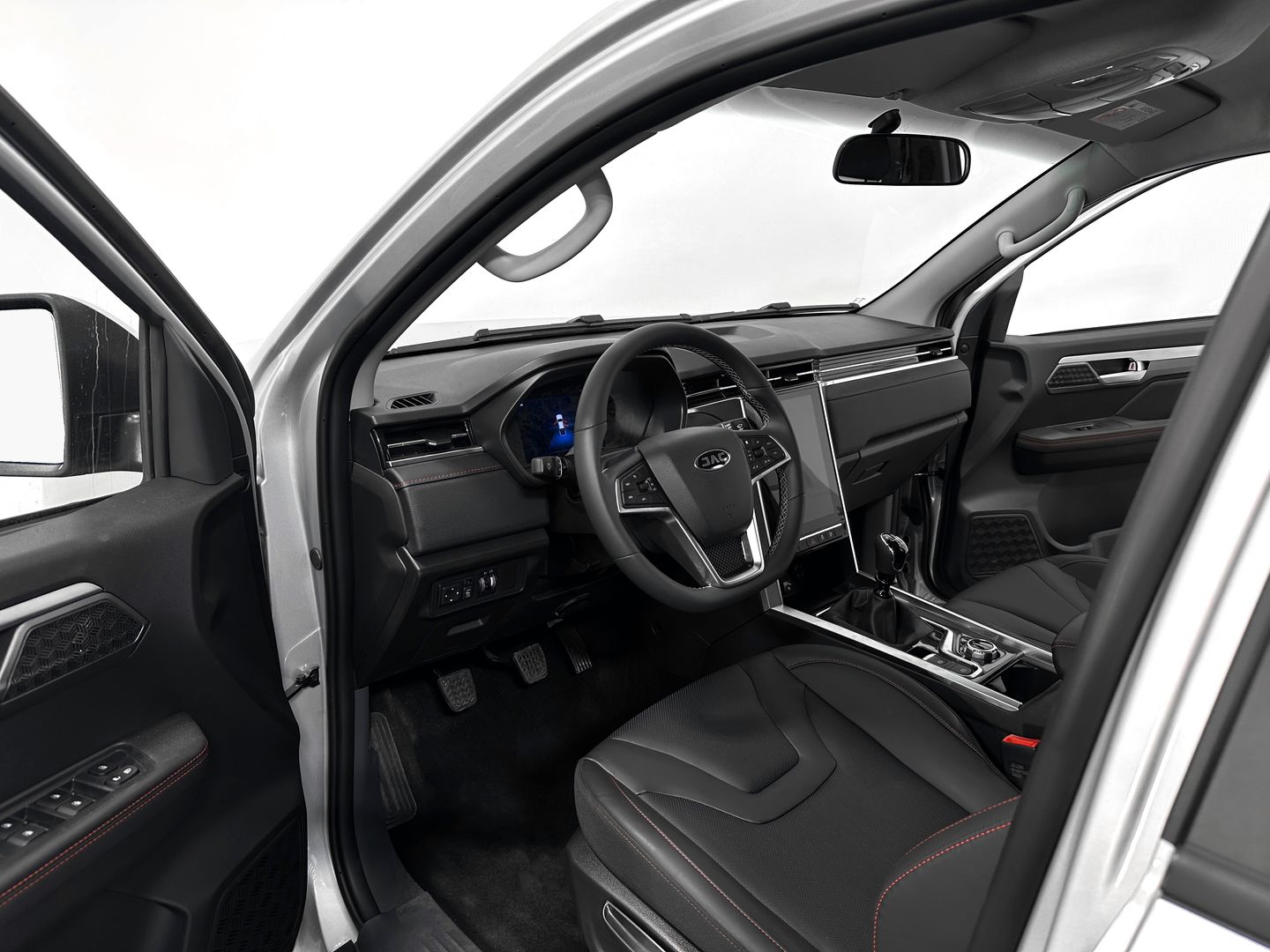 JAC T8 Pro 2.4 MT (211 л.с.) 4WD