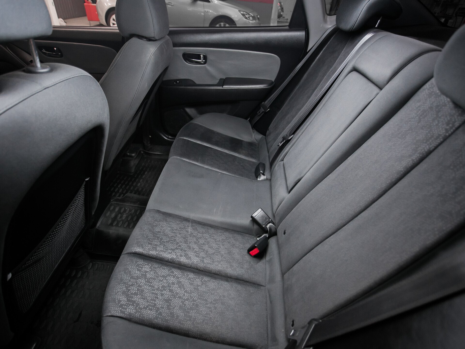 Hyundai Elantra, IV (HD) 1.6 AT (122 л.с.)