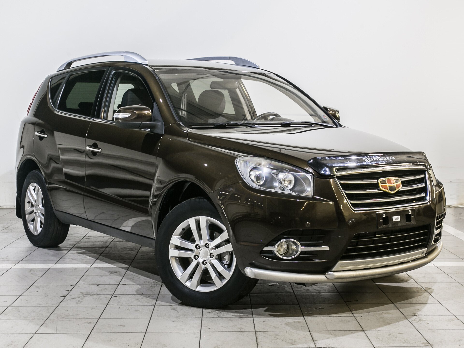 Geely Emgrand X7, I Рестайлинг 2.0 MT (140 л.с.)