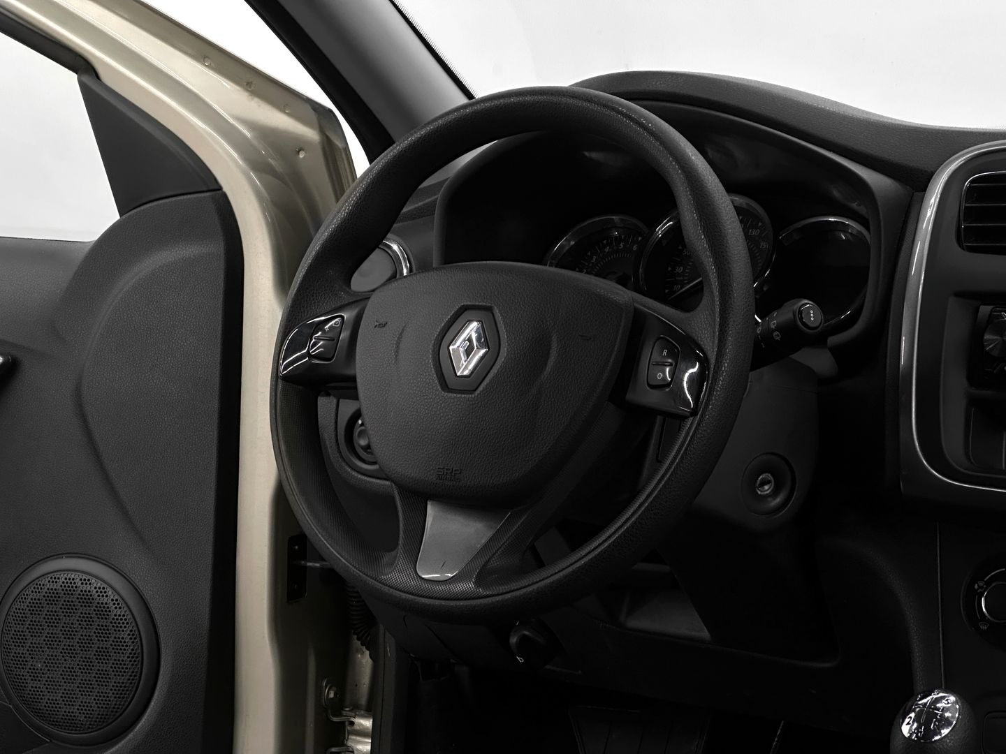 Renault Sandero, II Stepway 1.6 MT (113 л.с.)