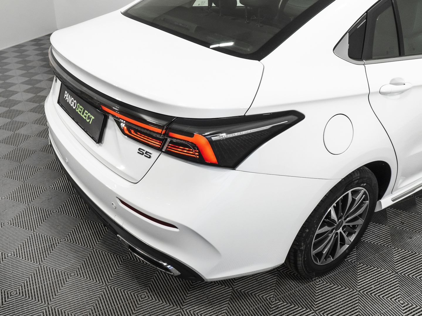 Omoda S5 1.5 CVT (113 л.с.)