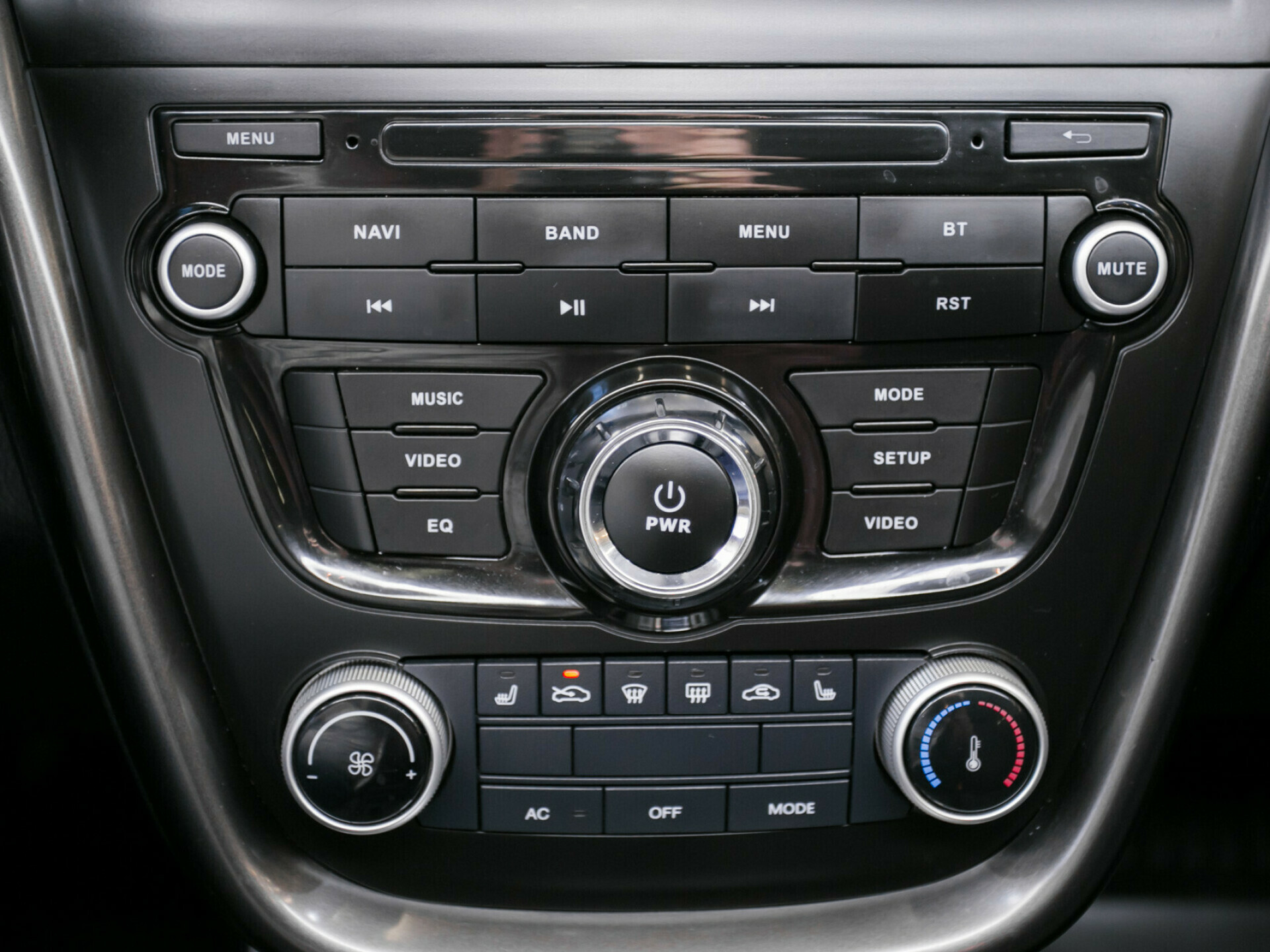 FAW Besturn X80, I 2.0 AT (142 л.с.)