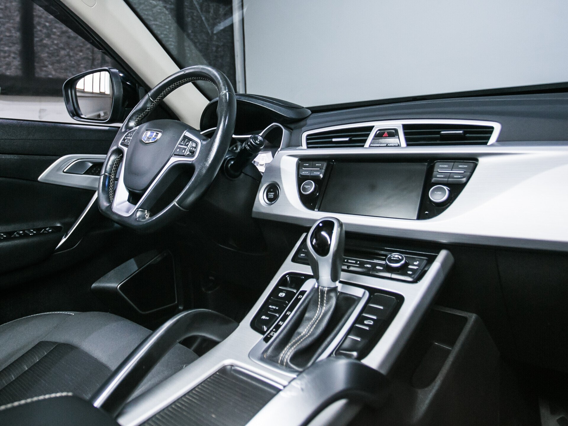 Geely Atlas, I 2.4 AT (149 л.с.) 4WD