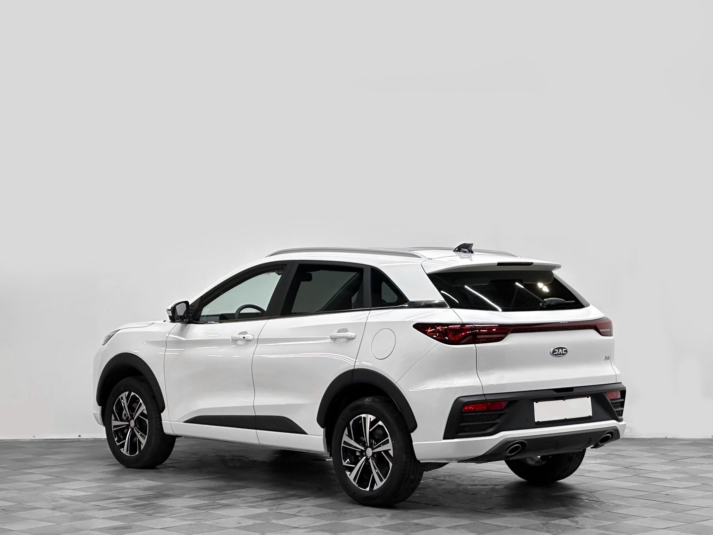 JAC JS6 1.5 AMT (174 л.с.)