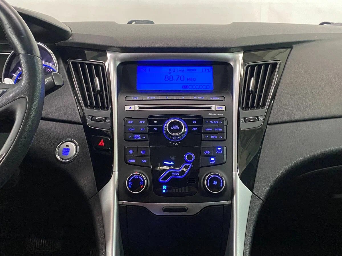 Hyundai Sonata, VI (YF) 2.4 AT (178 л.с.)