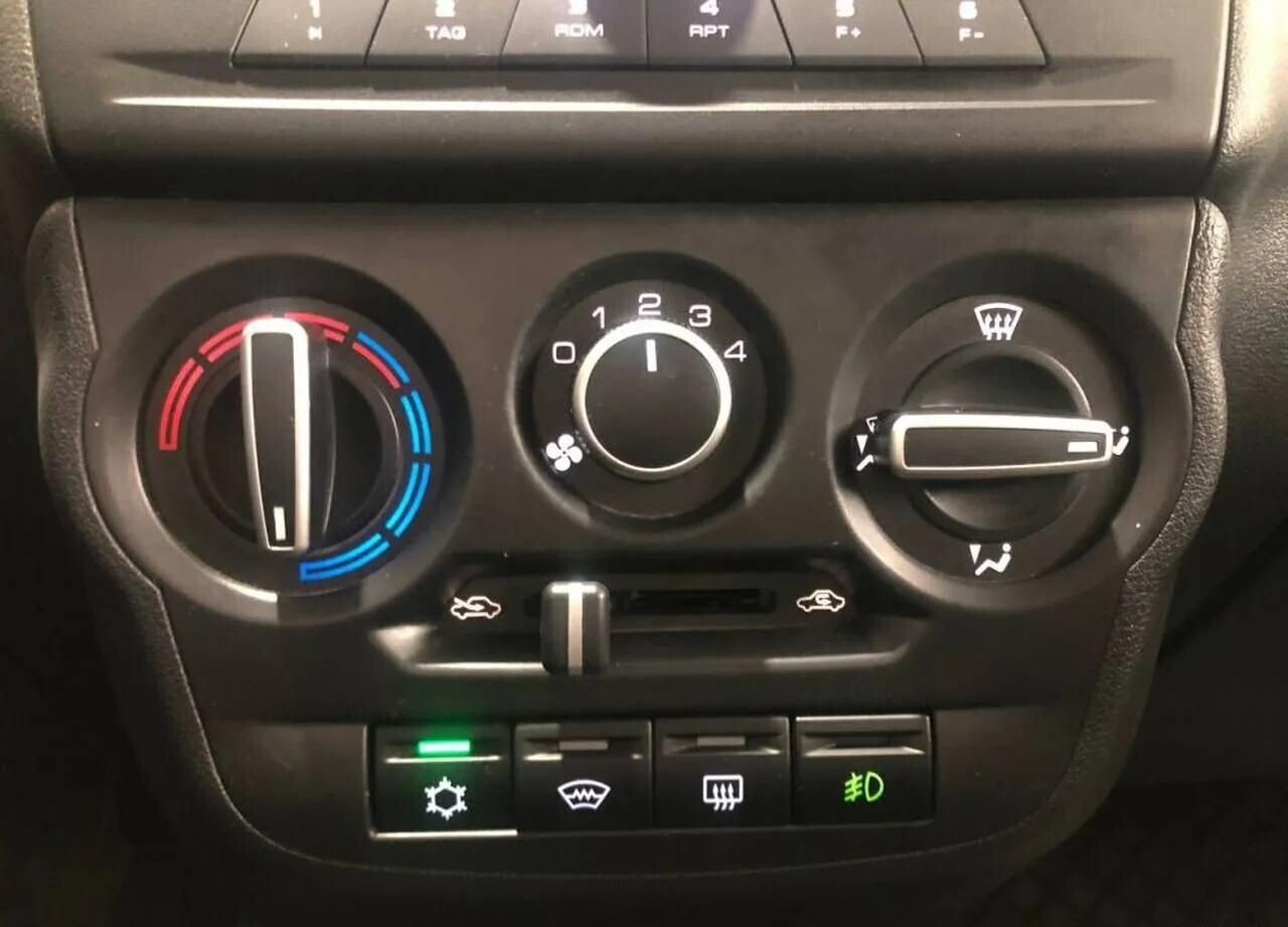 LADA (ВАЗ) Granta, I Рестайлинг 1.6 MT (106 л.с.)