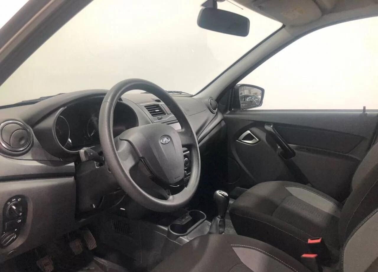 LADA (ВАЗ) Granta, I Рестайлинг 1.6 MT (106 л.с.)