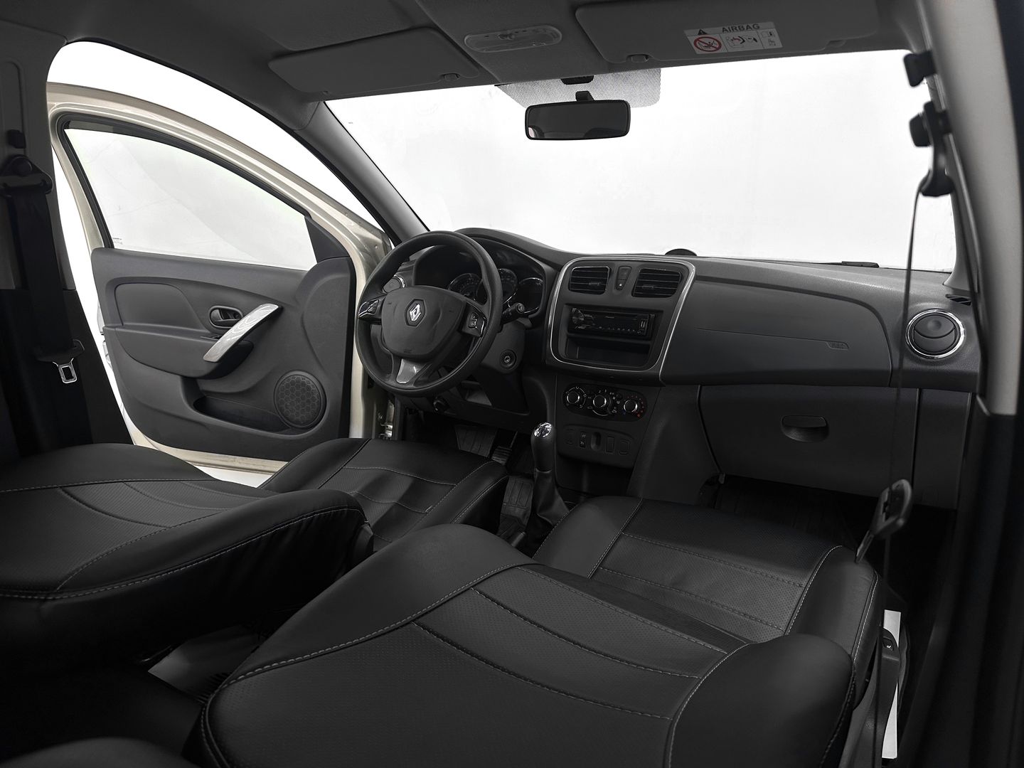 Renault Sandero, II Stepway 1.6 MT (113 л.с.)