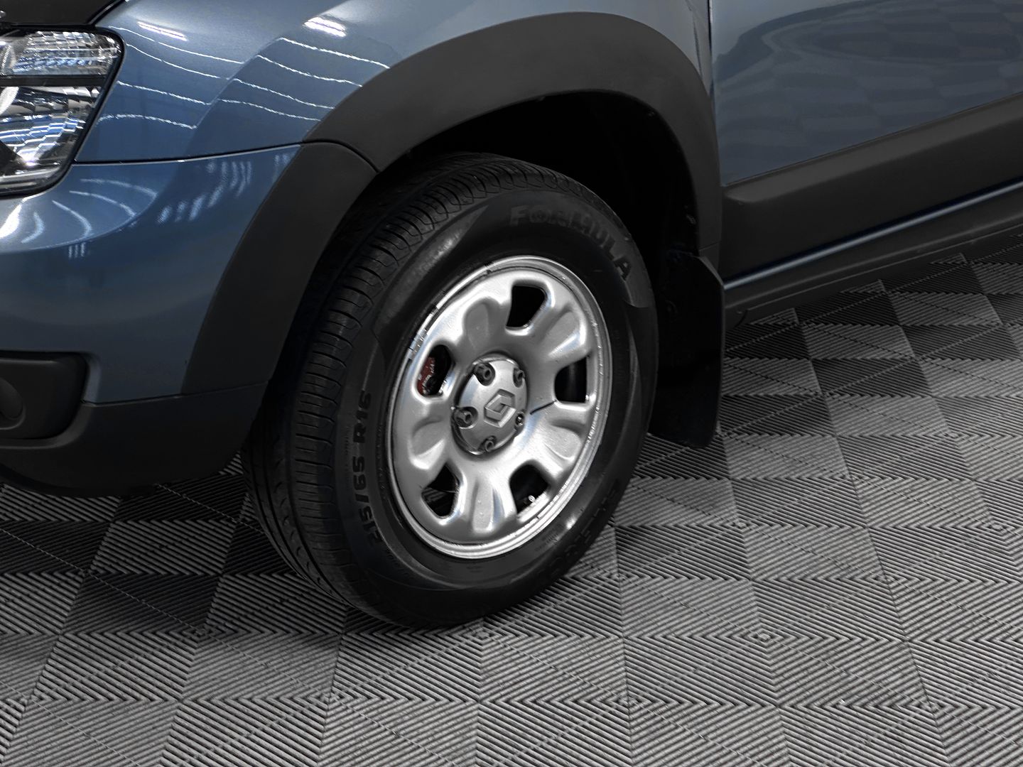 Renault Duster, I Рестайлинг 1.6 MT (114 л.с.) 4WD