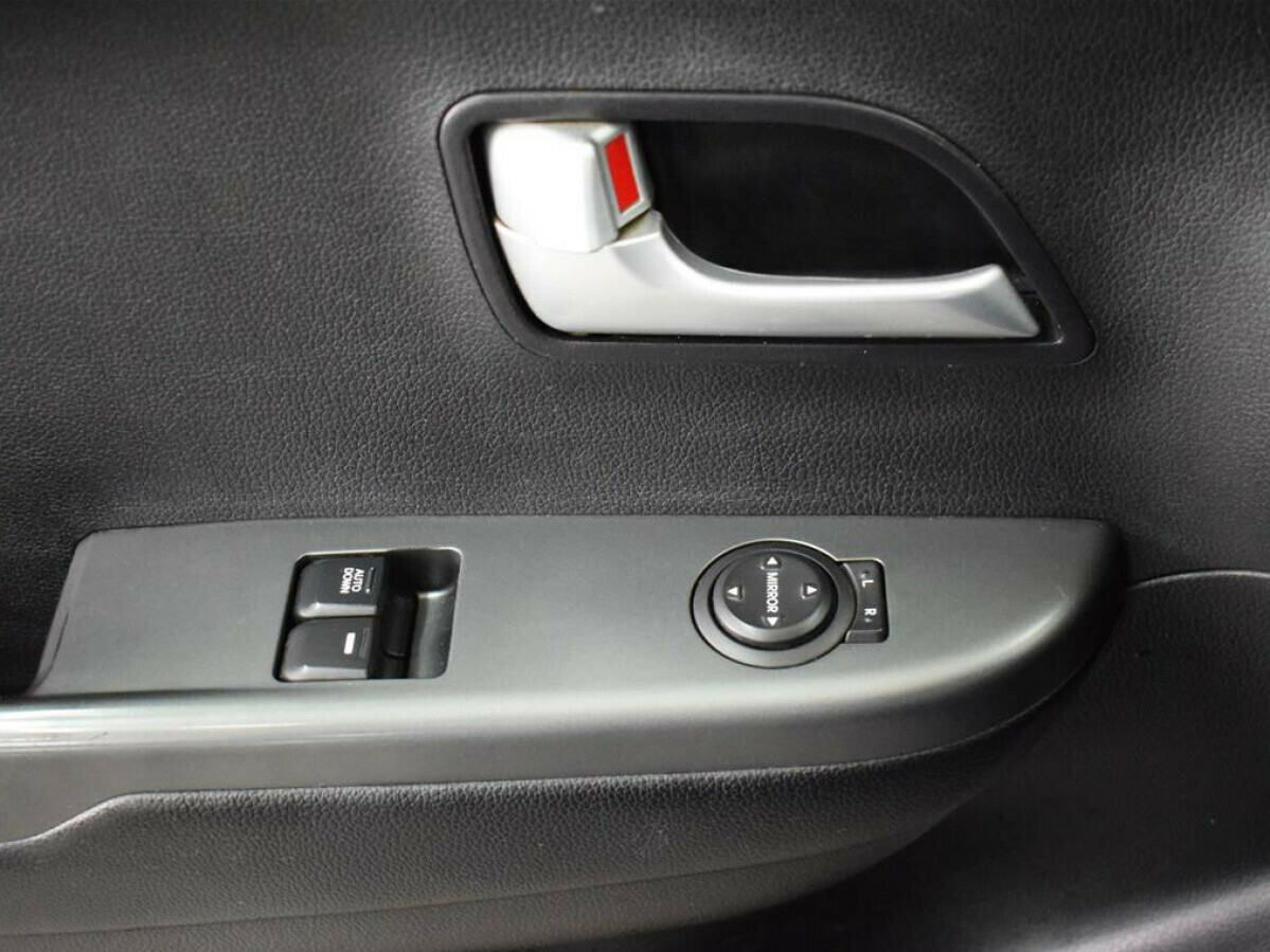 Kia Rio, III Рестайлинг 1.6 MT (123 л.с.)