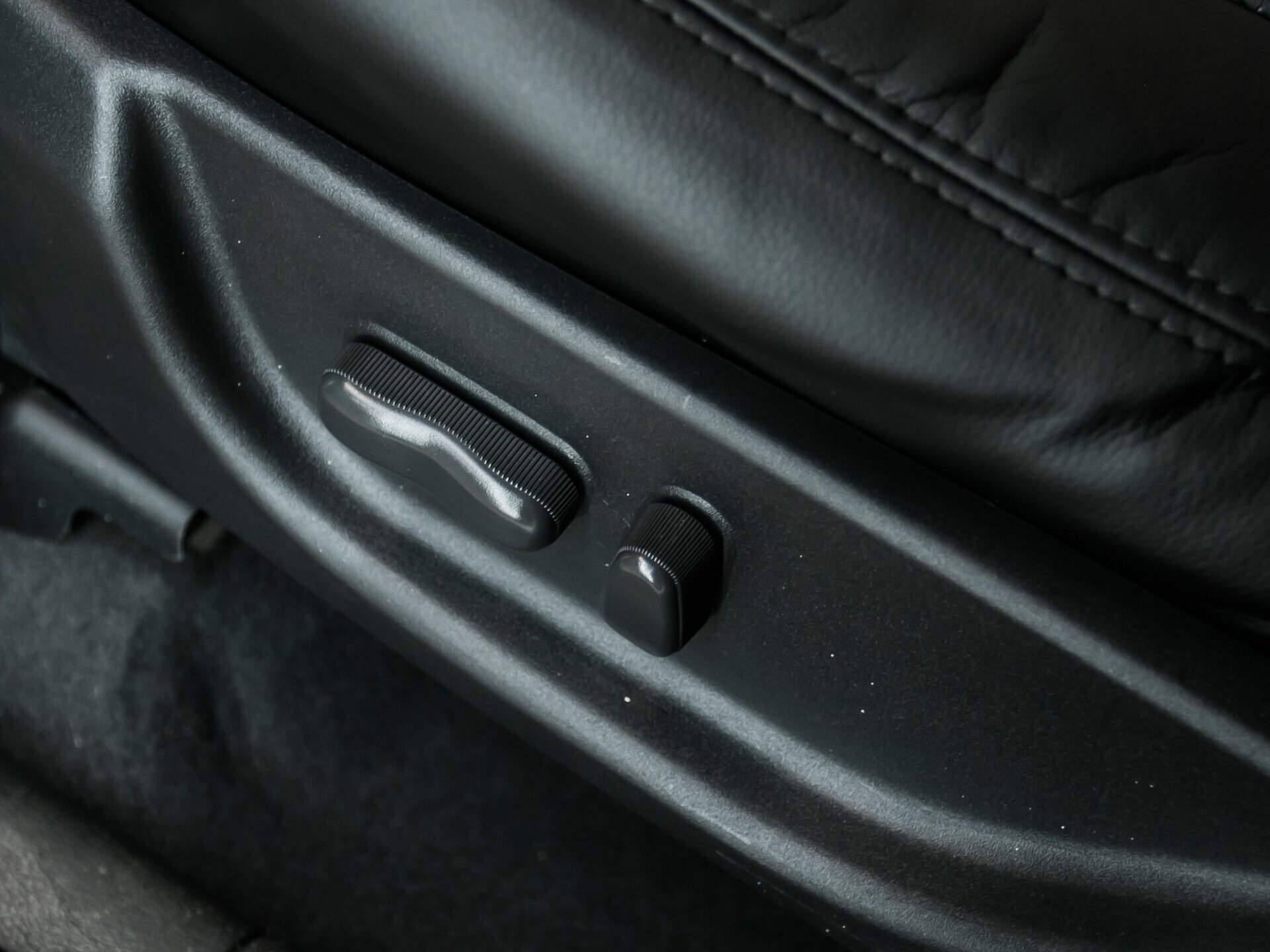 Geely Emgrand X7, I 2.4 AT (148 л.с.)