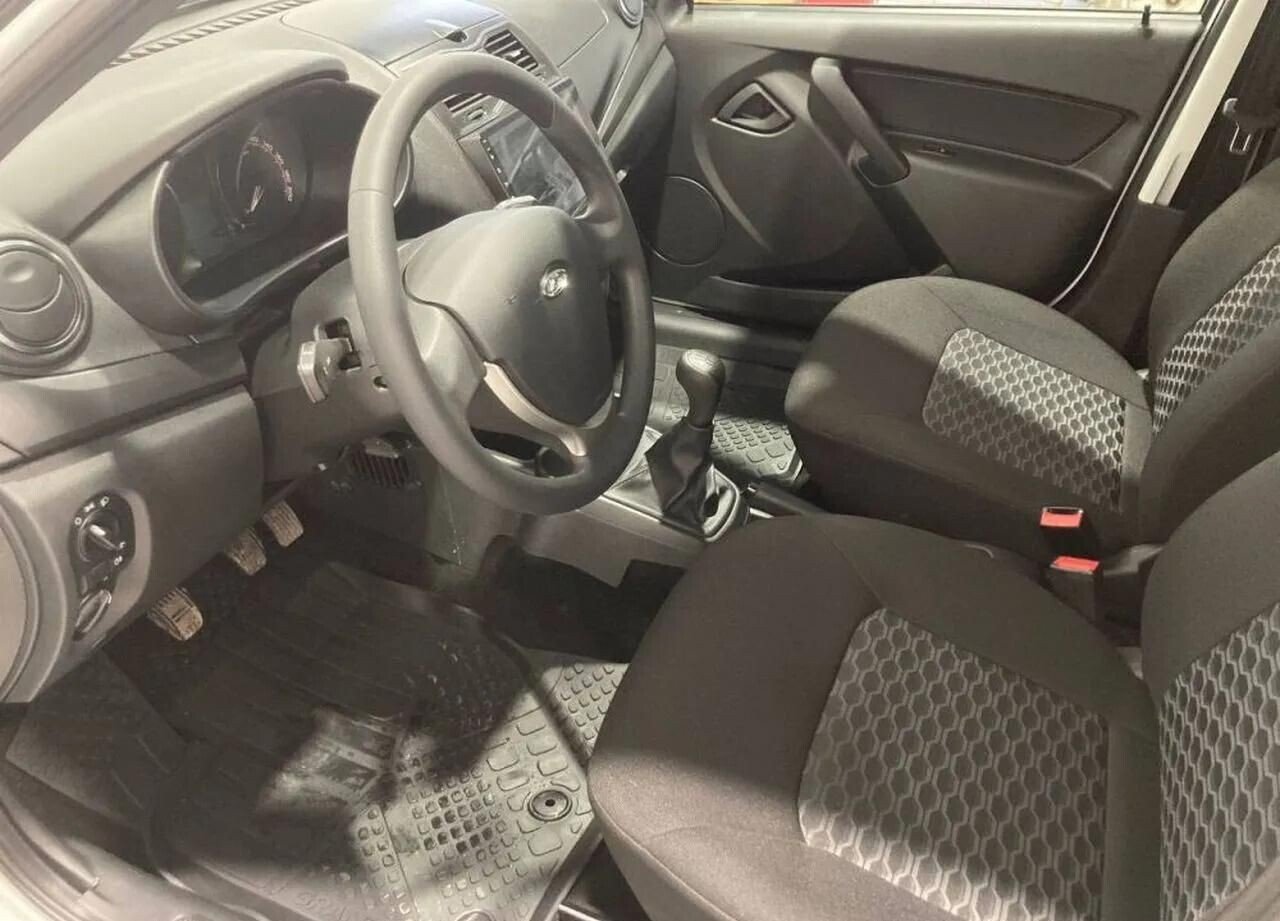 LADA (ВАЗ) Granta, I Рестайлинг 1.6 MT (87 л.с.)