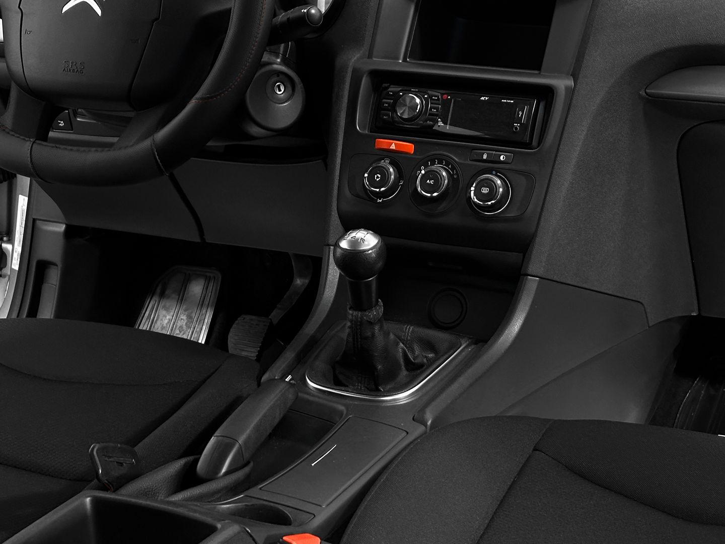 Citroen C4, I Triomphe 1.6 MT (110 л.с.)