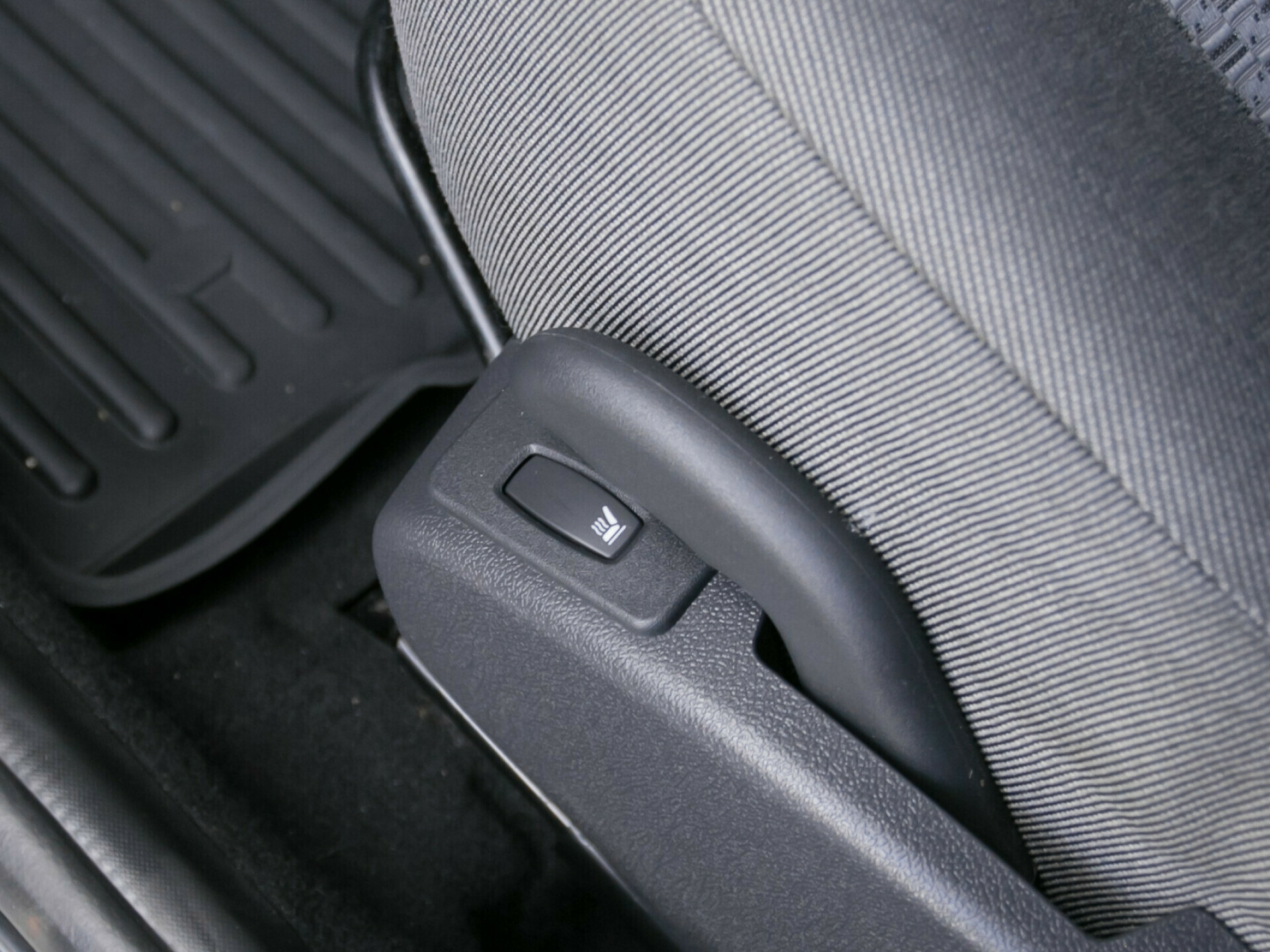 LADA (ВАЗ) Largus, I 1.6 MT (102 л.с.)