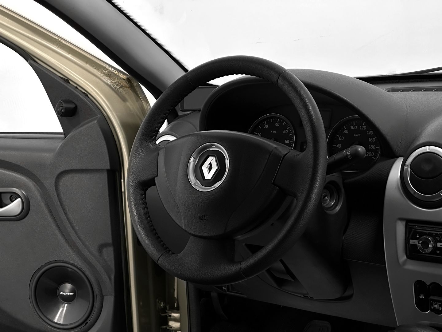 Renault Sandero, I Stepway 1.6 AT (103 л.с.)