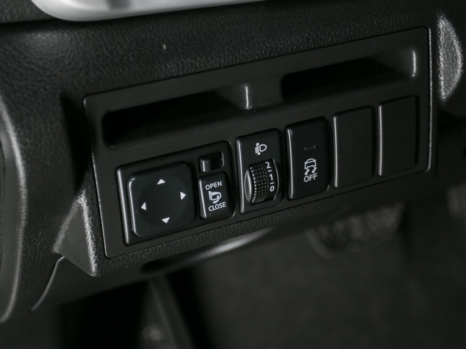 Dongfeng AX7, I 2.0 AT (140 л.с.)