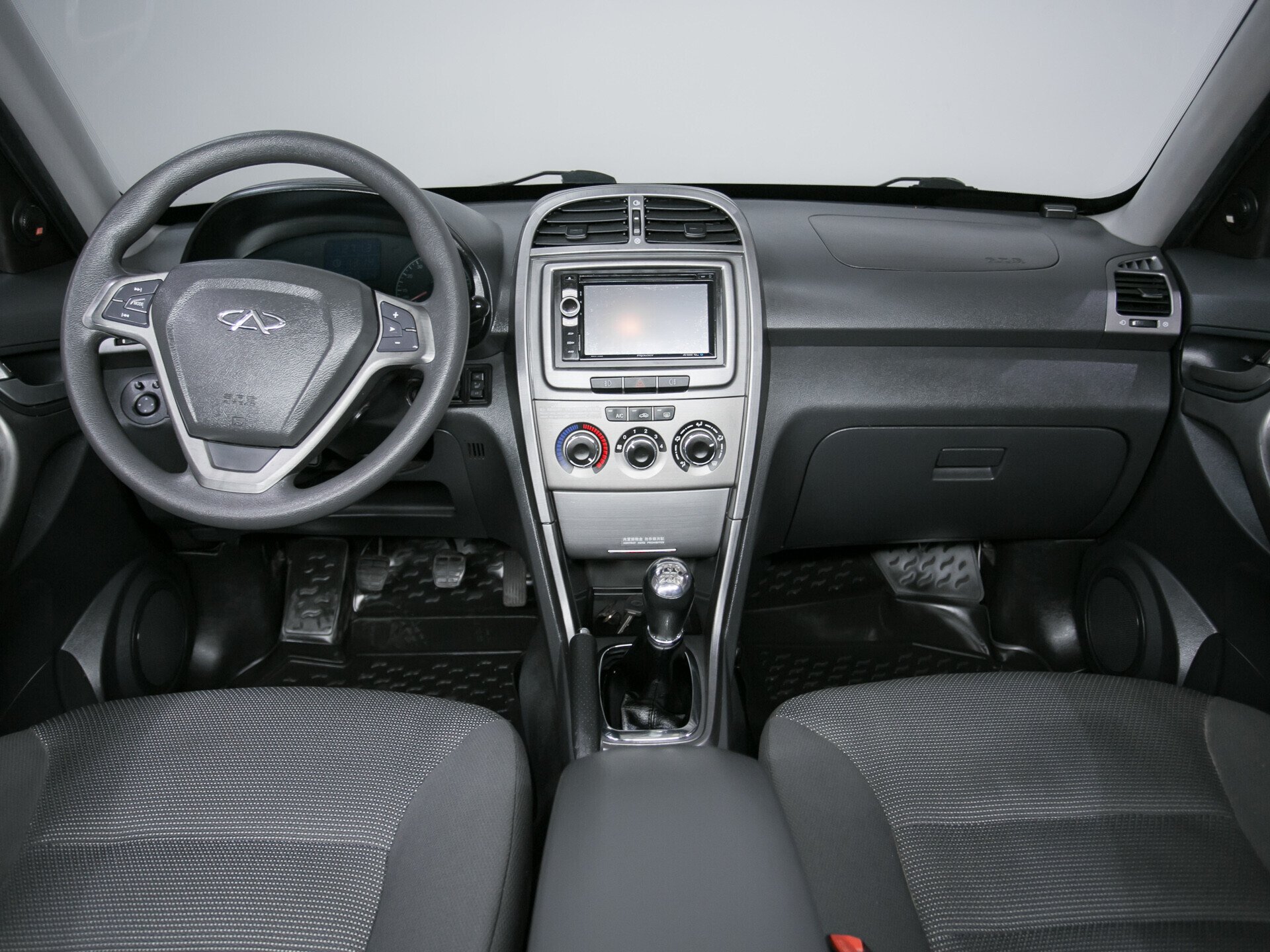 Chery Tiggo (T11), I Рестайлинг (FL) 1.9 MT (132 л.с.)