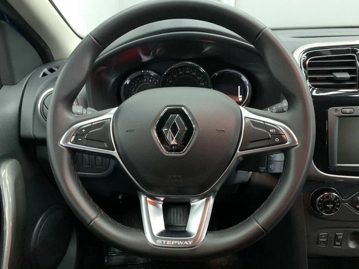 Renault Sandero, II Рестайлинг 1.6 AT (102 л.с.)