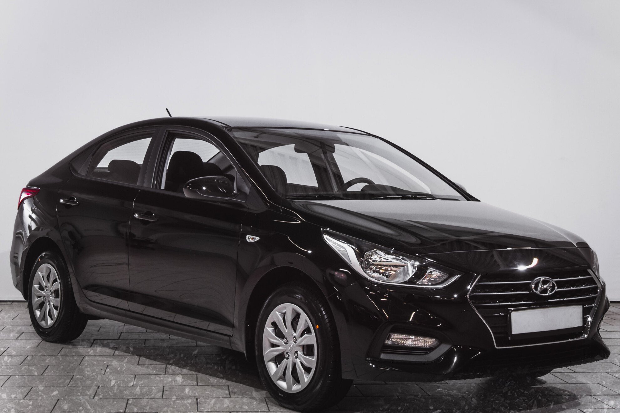 Hyundai Solaris, II 1.4 AT (100 л.с.)